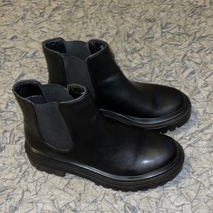 Steve Madden Chelsea Boots